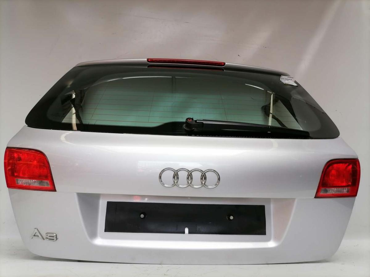 Audi A3 8P original Heckklappe mit Heckscheibe LX7W Eissilber 5-Türer Bj.2007